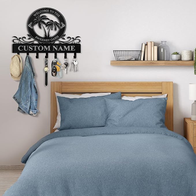 Personalized Key Holder for Wall - Beach Theme Coat Rack Wall Mount with Palm Tree Design, Metal Key Organizer with Hooks, Key Hanger Wall Decor for Front Door Kitchen Bathroom, Housewarming Gifts