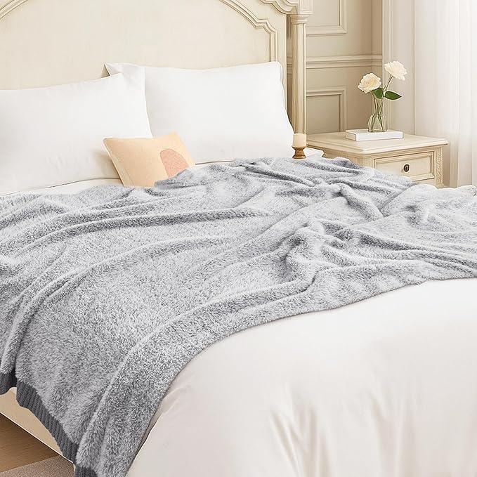 Amélie Home Knit Throw Blanket for Couch, Super Soft Cozy Fuzzy Throws for Sofa Bed Living Room, Luxury Cozy Fluffy Throw for Room Decor, 60" x 80", Heather Grey