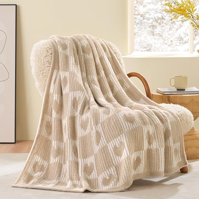 Snuggle Sac Heart Checkered Throw Blanket for Women,Love Blanket Heart Blankets for Her Wife Girlfriend Mom,Super Soft Warm Fluffy Faux Fur Blanket for Couch Sofa Bed,Beige Heart,60x80 inches