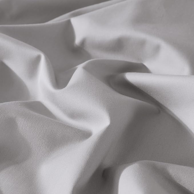 CirclesHome Pillow Protectors 4 Pack Standard Zippered - 100% Cotton Breathable Pillowcases - Protects Pillows from Dirt, Dust and Debris (Standard - Set of 4 - 20x26)