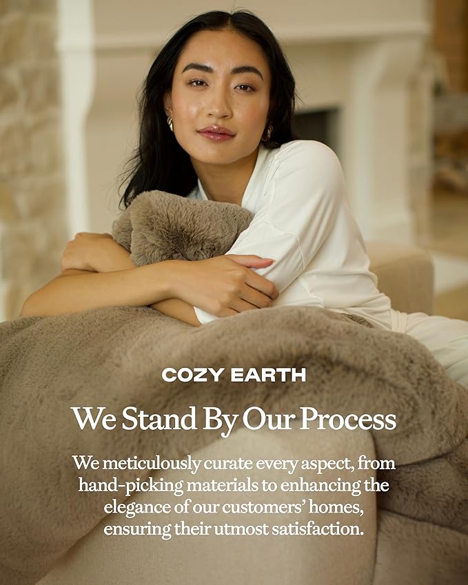 Cozy Earth Cuddle Blanket - Faux Fur Ultra-Soft Luxury Throw Blanket - Thick & Cozy Oversized Design for Lounging or Sharing - Machine Washable - Throw 60" x 50" Crème