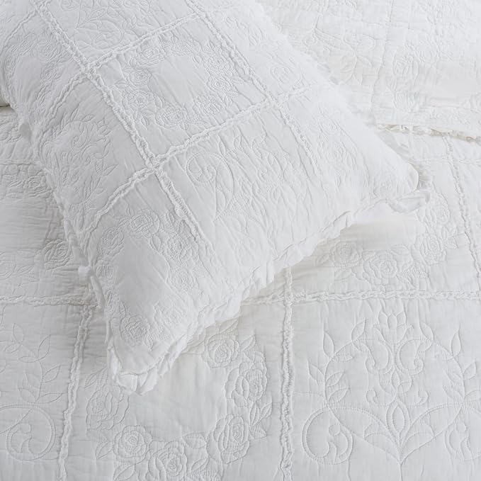 DURLENGEN White Rose Patchwork 100% Cotton Queen Quilt 3Pcs,White Patchwork with Rose Pattern,Luxury Lightweight Cotton Coverlet Sets for All Season(Queen 90x96,White Rose Patchwork)