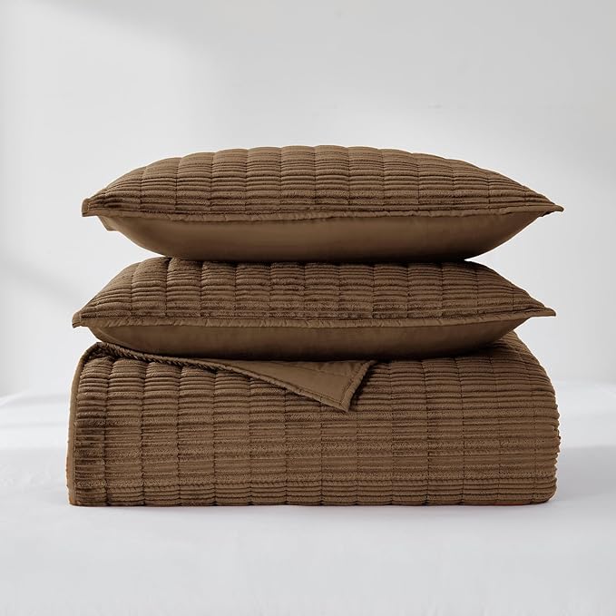 Wonderful Luxury Velvet Quilt Striped Channel Stitch Brown Quilt King, Soft Tufted Corduroy Lightweight Comforter, Pet-Friendly, Tear-Resistant Bedspread Coverlet Bedding Set for All Season 106"x94"