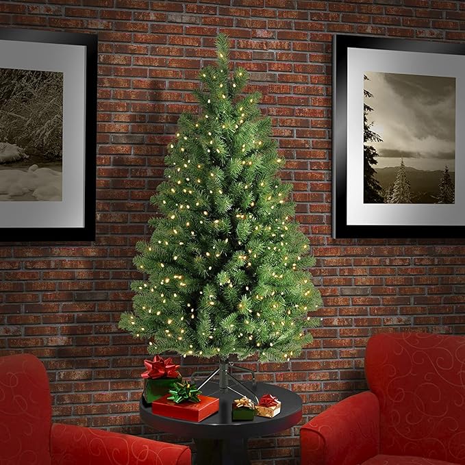 National Tree Company 4.5 ft Pre-Lit North Valley Spruce Artificial Christmas Tree, 200 Clear Lights, 398 Tips, Includes Stand, Green