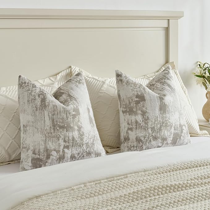 FUTEI Grey White Decorative Throw Pillow Covers 22x22 Inch Set of 2,Soft Faux Cashmere Jacquard - Textured & Cozy Cushion Case,Modern Home Decor for Couch Bed Living Room
