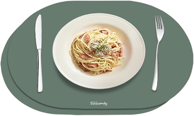 Silicone Placemats, Oval Placemats Set of 4. Heat-Resistant and Easy to Clean Siliconty Mats, Non-Slip Silicone Placemats for Table Protection. (2, Dark Green)