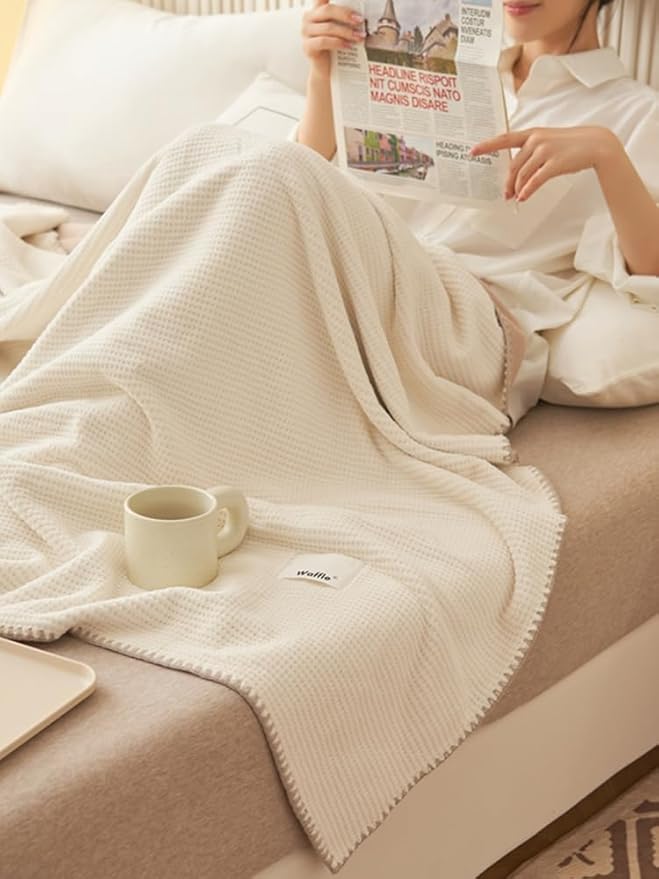 Luxury Ultra-Soft Milk Flannel Velvet Waffle Weave Comfy Blankets, Pet Cats Feeling, Nordic Modern Aetec Style, All Season Cozy Fluffy Throw Blanket for Couch Bed Sofa Chair, White 50x60 inch