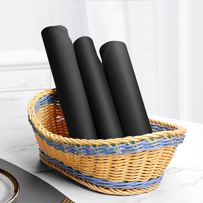Faux Leather Placemats Set,Round PU Dinning Table Mats,Wipeable Easy to Clean Stain Resistant Heat Resistant Waterproof Place Mats Durable Plate Mats for Table Nordic Style (Black(4Pack))