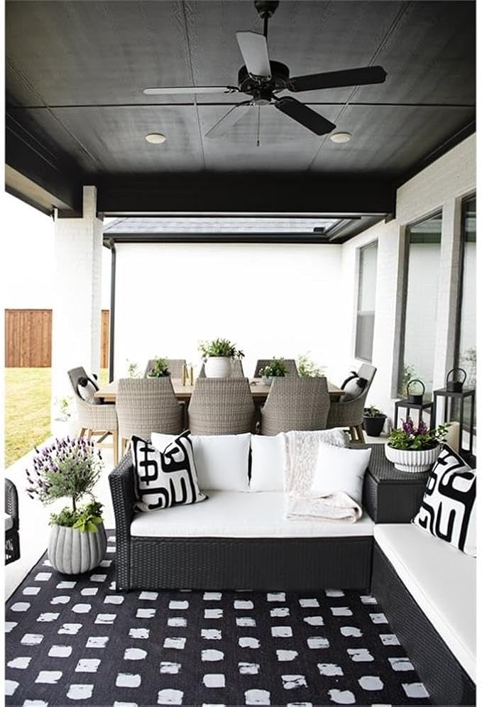 SAFAVIEH Outdoor Collection Kaston Light Grey Concrete Planter (Fully Assembled)