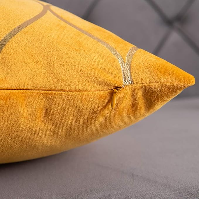 22x22 Inch Gold Velvet Throw Pillow Covers: 2 Pack Square Decorative Pillow Cases for Bedroom Sofa Couch Living Room, Yellow