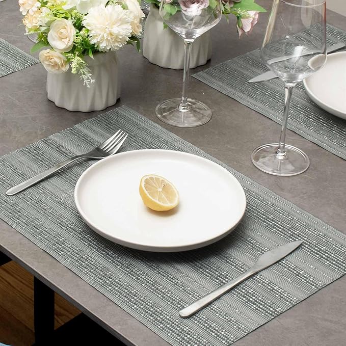 AHHFSMEI Placemats for Dining Table Set of 8 Woven Vinyl Plastic Place Mats Non-Slip Heat Insulation Stain Resistant Table Mats Washable Easy Clean Placemats (Grey Shine 8)