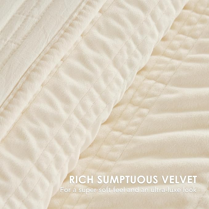 EVERGRACE Velvet Quilt King Size, Luxury Velvet Bedding Set, Ultra Soft Ruched Quilt Sets, Lightweight Comforter Vintage Textured Bedspread Coverlet with 2 Shams for All Season, Cream White