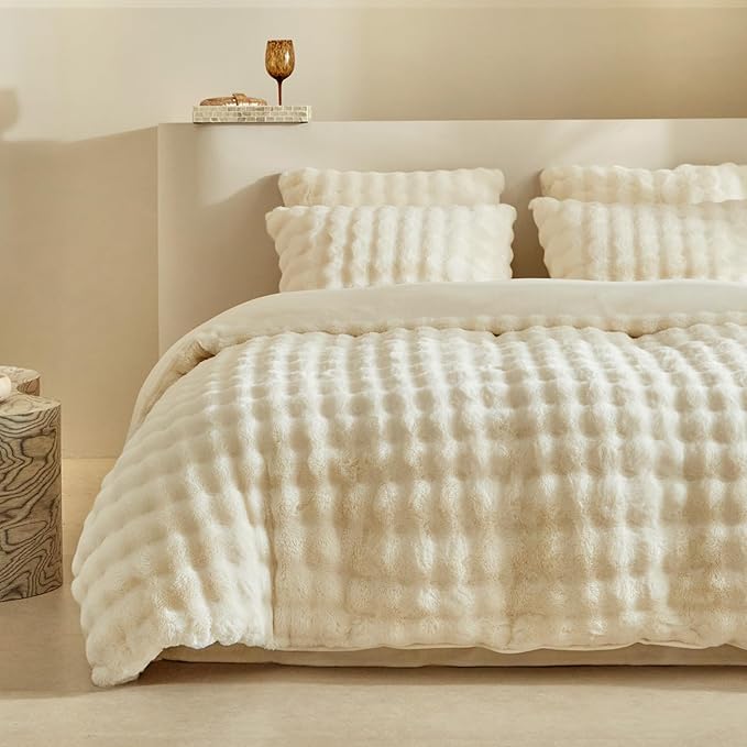 Tokokimo Beige Fluffy Duvet Cover King Size, Faux Rabbit Fur Comforter Cover King Set 3 Pieces (1 Shaggy Duvet Cover+2 Pillowcases) Fuzzy Bedding Set (Beige, King)