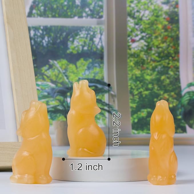 Yellow Calcite Howling Wolf Crystal Figurines, 2.2 Inch Wolf Totem Spirit Animal Statue Decor for Home Office Desk Altar, Hand Carved Natural Healing Crystal Sculpture Gifts for Women Men