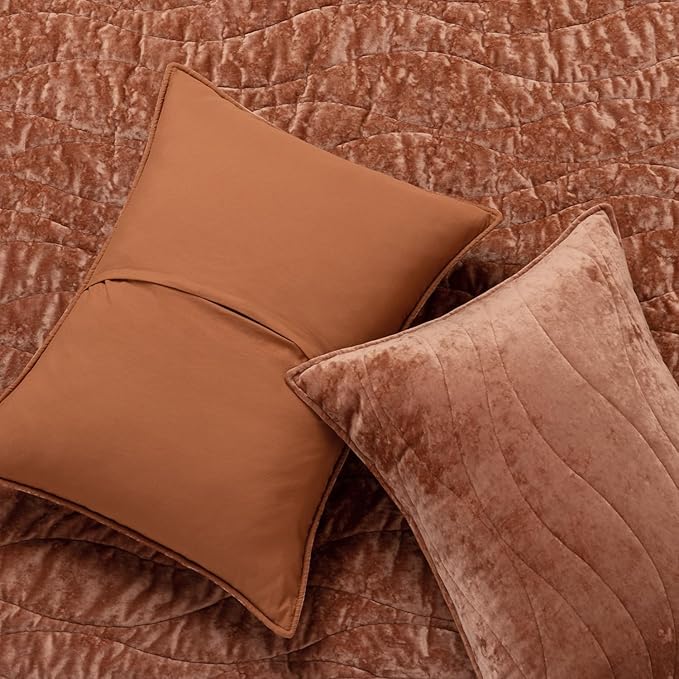 EverGrace Luxury Velvet Quilt King Size, Ultra Soft Wave Crushed Velvet Bedding Set, Lightweight Quilted Comforter Set for All Season, Oversized Bedspread Coverlet with 2 Shams, Burnt Orange