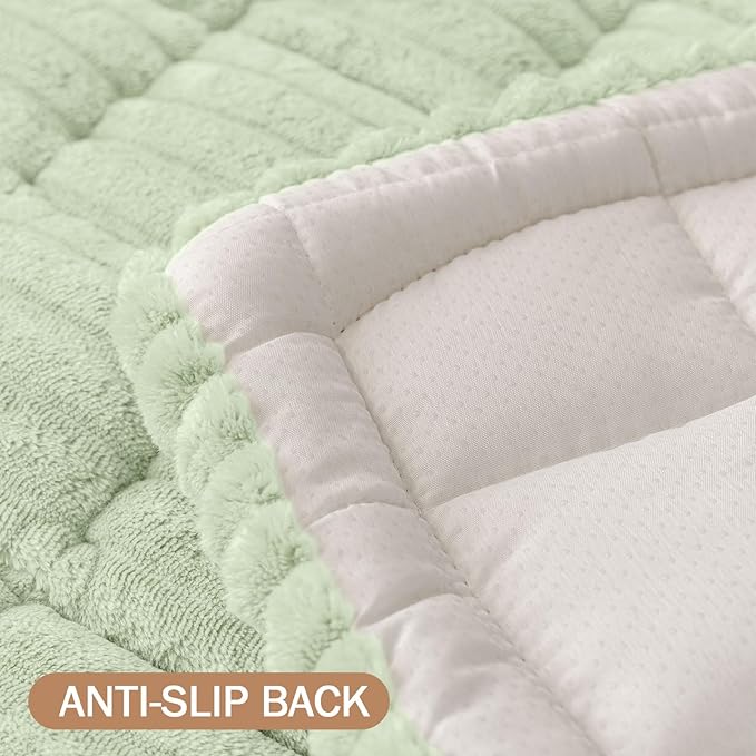Smiry Couch Cover for Dogs Washable, Non Slip Fuzzy Pet Couch Covers for 3 Cushion Sofa Pet Friendly, Thick Soft Sofa Slipcovers Cushion Protector (Green, 27.6" x 88")