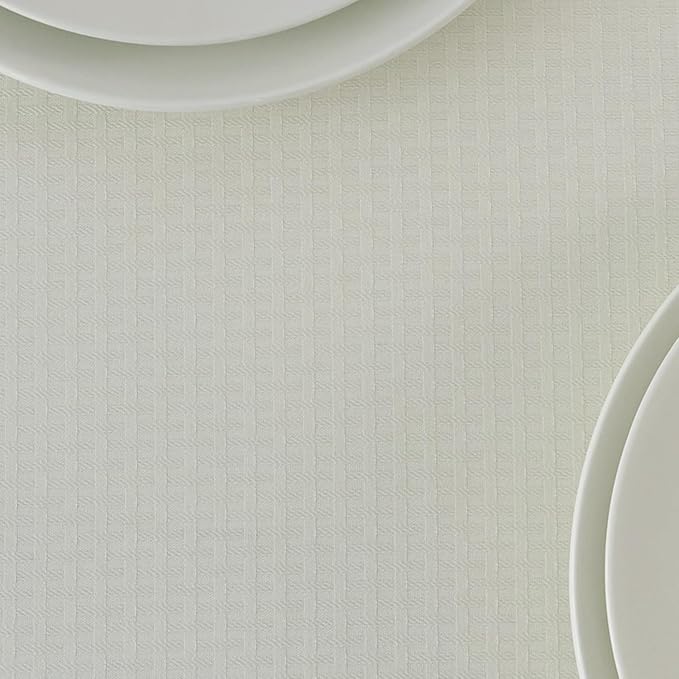maxmill Weaved Texture Tablecloth Water Resistance Antiwrinkle Spillproof Soft Washable Table Cloth for Dining Room, Buffet Banquet Parties Holiday Dinner, Rectangular 70 x 108 Inch, Ivory