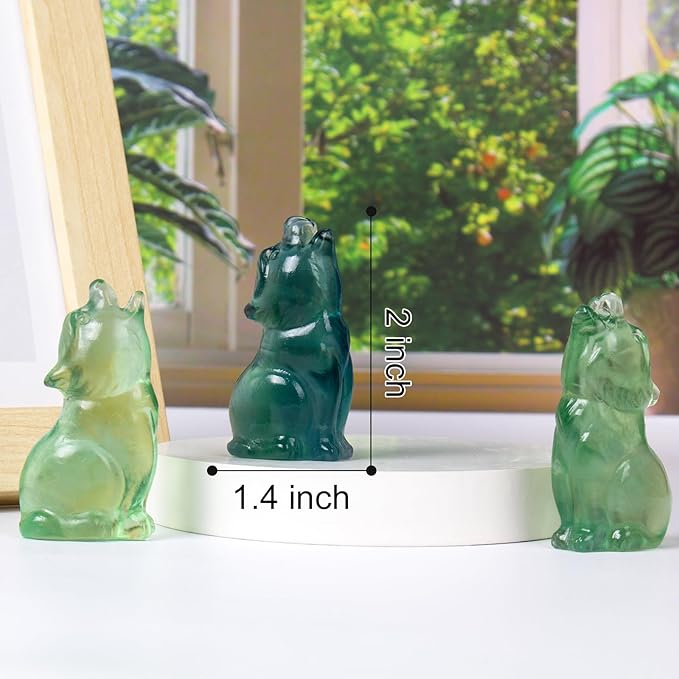 Fluorite Howling Wolf Crystal Figurines, 2.2 Inch Wolf Totem Spirit Animal Statue Decor for Home Office Desk Altar, Hand Carved Natural Healing Crystal Sculpture Gifts for Women Men