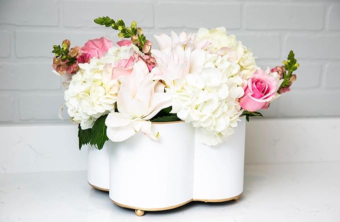 Jaye's Studio Mattie Quatrefoil Planter with Gold Trim, Metal Cachepot Planter, Decorative Flower Pots, Indoor Plant Pots for Living Room, Bedroom, Kitchen, Office, Clover Decor (White, 7x11)