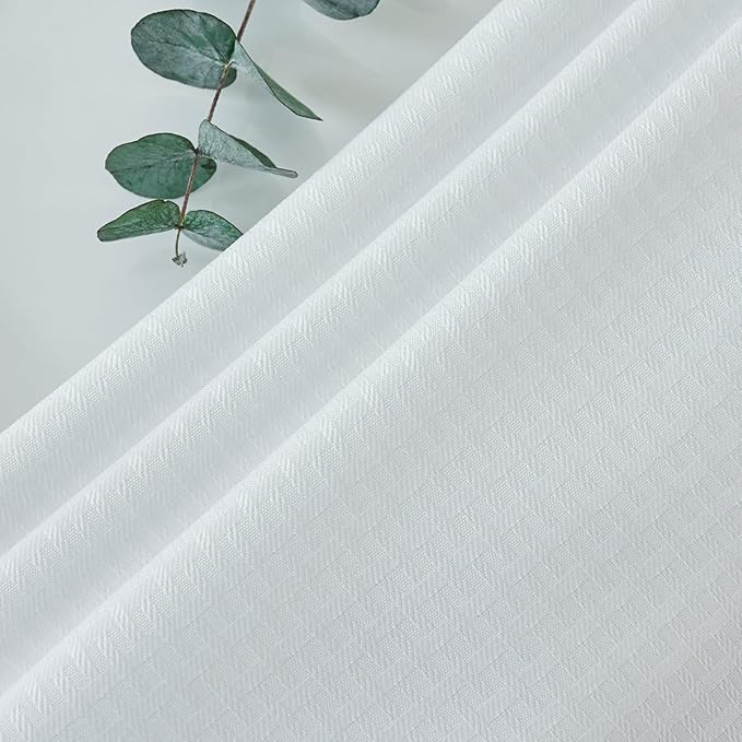 maxmill Weaved Texture Tablecloth Water Resistance Antiwrinkle Spillproof Soft Washable Table Cloth for Dining Room, Buffet Banquet Parties Holiday Dinner, Rectangular 70 x 108 Inch, White