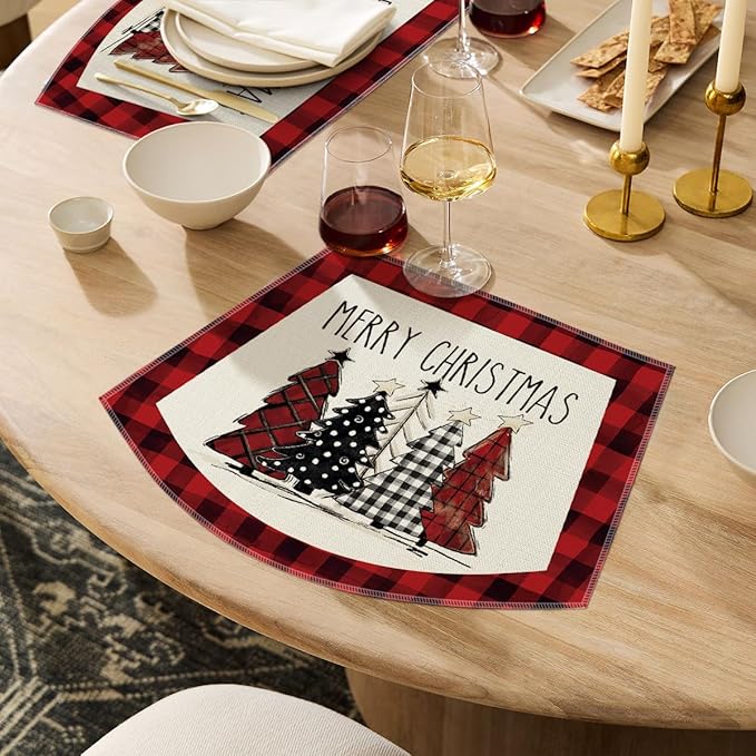 Artoid Mode Red Christmas Trees Wedge Shape Placemats for Round Table Set of 4, Winter Seasonal Kitchen Dining Table Decoration for Indoor Party Home