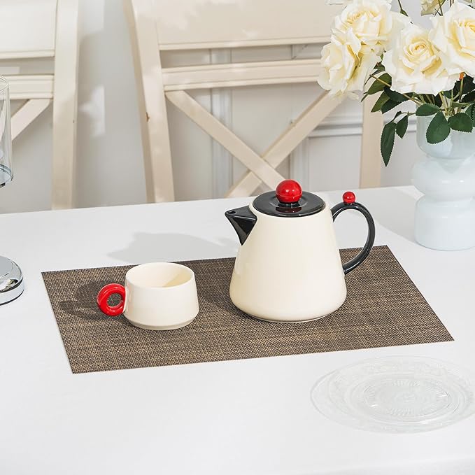 BACKTOEDEN Placemats Set of 6 Heat Resistant Washable Wipeable Placemat Woven Non-Slip Foldable Vinyl/Plastic Place Mats Indoor/Outdoor Mat Kitchen Dining Table Pad, Dark Brown
