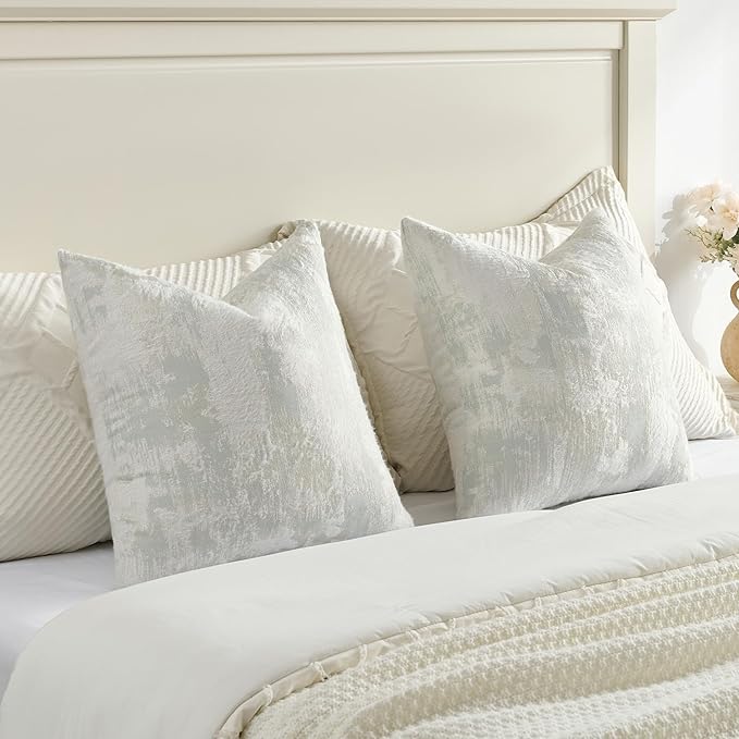 FUTEI Light Blue White Decorative Throw Pillow Covers 20x20 Inch Set of 2,Soft Faux Cashmere Jacquard - Textured & Cozy Cushion Case,Modern Home Decor for Couch Bed Living Room