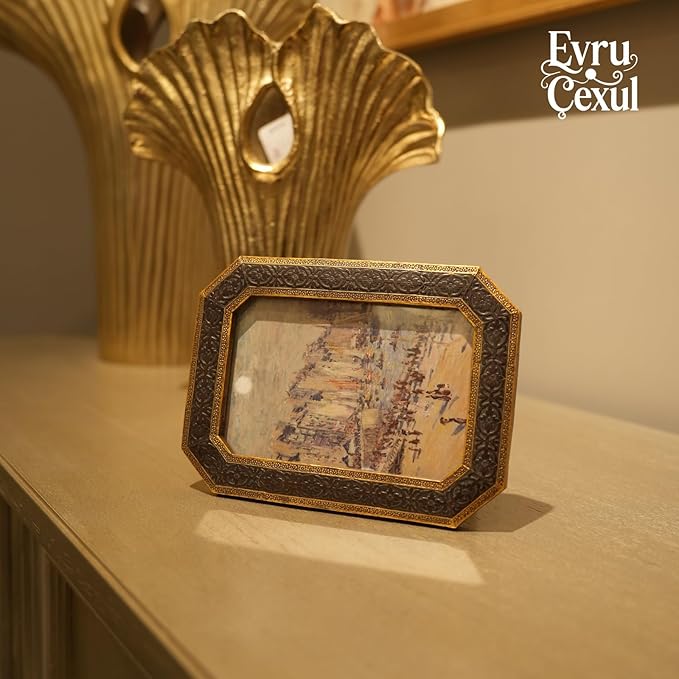 4x6 Vintage Picture Frame - Antique Bronze Gold Frame 4x6, Ornate Frames 4 X 6 With Glass Front For Tabletop Photo Display And Wall Hanging, Victorian Poster Frame 4 By 6 Vintage Wall Decor
