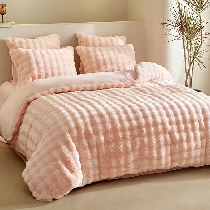Tokokimo Pink Fluffy Duvet Cover King Size, Ultra Soft & Warm Faux Fur Duvet Cover Set, 3 Pcs Flannel Fuzzy Comforter Cover Pink Bedding Set (1 Duvet Cover & 2 Pillowcases)