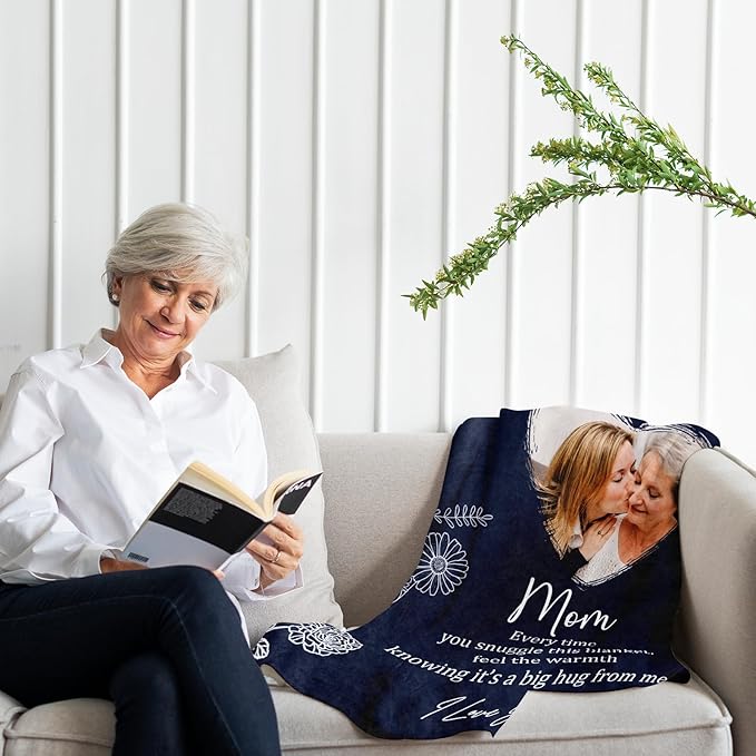 Ships Next Day, Personalized Christmas Mom Blanket Gift, Custom Blanket with Kids Name and Birth Month Flowers, Birthday Gifts for Mom from Daughter Son, Personalized Gifts for Grandma,Wife