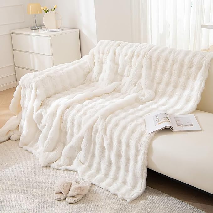 VClife Soft Plush Faux Fur Couch Cover, Warm Fuzzy White Sofa Covers for 3 Cushion Couch Sofa (71"x150") Non Slip Couch Covers for Dog Cat Washable Thick Furniture Protector for Pets