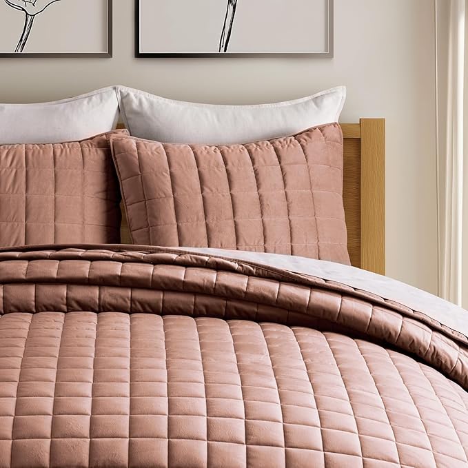 EVERGRACE Pearl Velvet Quilt King Size Bedding Sets, Luxurious Soft Velvet Comforter Set, Lightweight Box Stitching Oversized Bedspread Coverlet for All Season, with 2 Shams, Terracotta Clay