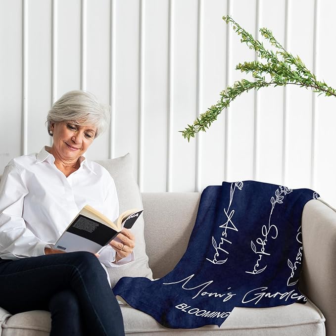 Ships Next Day, Personalized Christmas Mom Blanket Gift, Custom Blanket with Kids Name and Birth Month Flowers, Birthday Gifts for Mom from Daughter Son, Personalized Gifts for Grandma,Wife