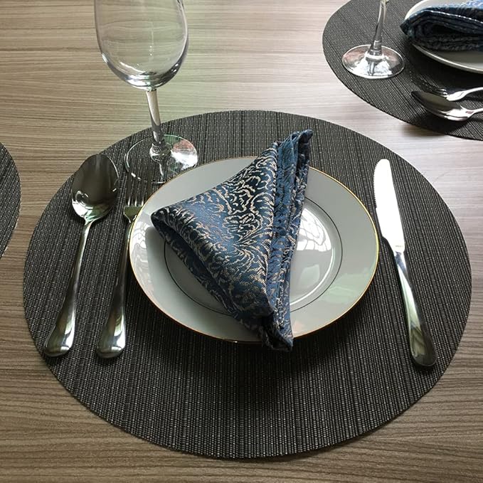 WAZAIGUR Round Placemats Set of 4 Woven Vinyl Easy to Clean Heat Resistant Kitchen Table Mats 15 Inch(Grey 4)
