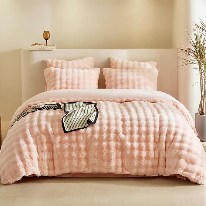 Tokokimo Pink Fluffy Comforter Cover Queen Set, Faux Rabbit Fur Duvet Cover Set 3 Pieces (1 Shaggy Duvet Cover+2 Pillowcases) Fuzzy Bedding Set (Pink, Queen)
