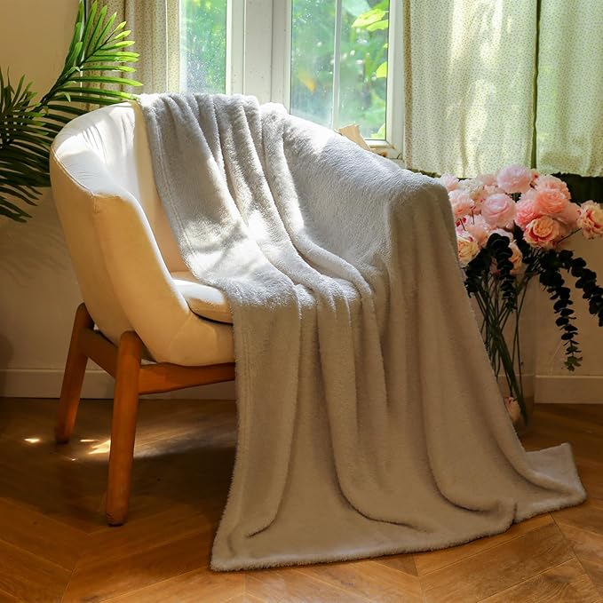 Plush Fleece Throw Blanket for Couch and Bed, Fluffy Fuzzy Cozy Lightweight Soft Blankets All Season Use (40x50 Inches,Beige)