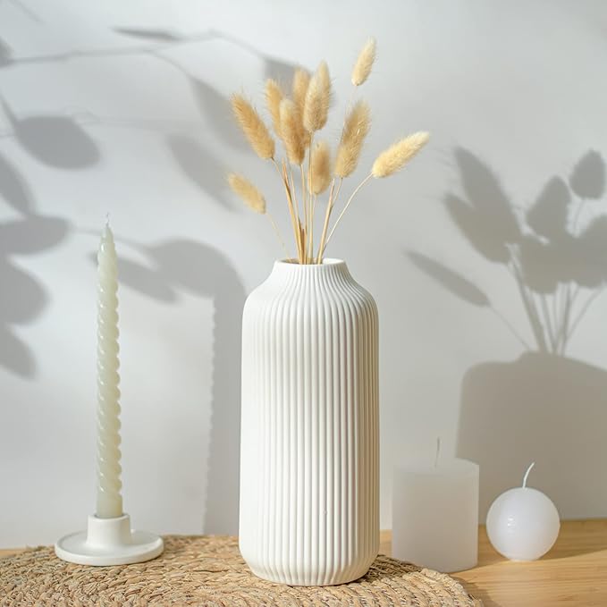 Ceramic Vase in Nordic Style, Decovase for Pampas Grass as Boho Deco, Vase White Matt 8 inch for Flowers, Scandinavian Design Home Decoration for Fresh Flowers, Dried Flowers (Size M)