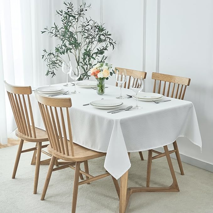 maxmill Weaved Texture Tablecloth Water Resistance Antiwrinkle Spillproof Soft Washable Table Cloth for Dining Room, Buffet Banquet Parties Holiday Dinner, Rectangular 70 x 108 Inch, White