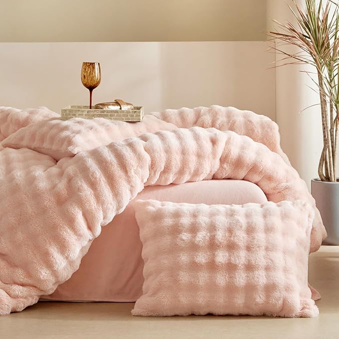 Tokokimo Pink Fluffy Comforter Cover Queen Set, Faux Rabbit Fur Duvet Cover Set 3 Pieces (1 Shaggy Duvet Cover+2 Pillowcases) Fuzzy Bedding Set (Pink, Queen)