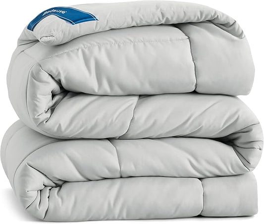 Bedsure Comforter Duvet Insert - Quilted Comforters Twin Size, All Season Duvet, GentleSoft Down Alternative Bedding, with 8 Tabs, Gifts for Women/Men, Light Grey, Twin 88 x 68 Inches