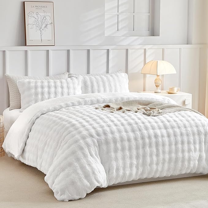 Tokokimo Fluffy Fleece Queen Size Duvet Cover Set, Ultra Soft Reversible Heavyweight Bedding Set, Extra Warm Winter Duvet Cover Set with 2 Pillow Cases, All Season Fuzzy Comforter Cover Set, White