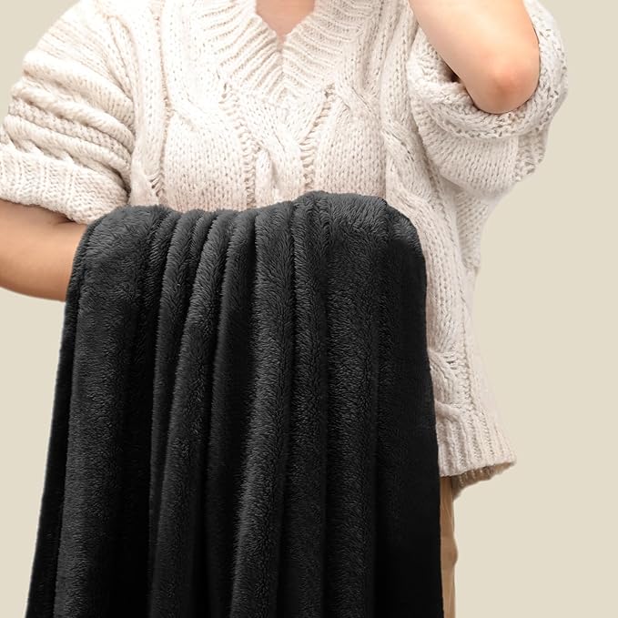 Plush Fleece Throw Blanket for Couch and Bed, Fluffy Fuzzy Cozy Lightweight Soft Blankets All Season Use (40x50 Inches,Black)