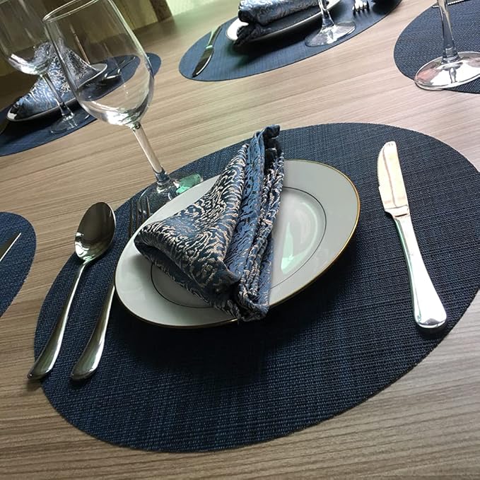 WAZAIGUR Round Placemats Set of 4 Woven Vinyl Easy to Clean Heat Resistant Kitchen Table Mats 15 Inch(Navy Blue 4)