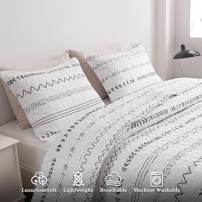 DURLENGEN White Quilt Set King Size 3Pcs,Bohemian Design with White & Black Geometric Pattern Printed on White, All Season Lightweight Bedspread Coverlet Sets(King 106x96,Boho White)