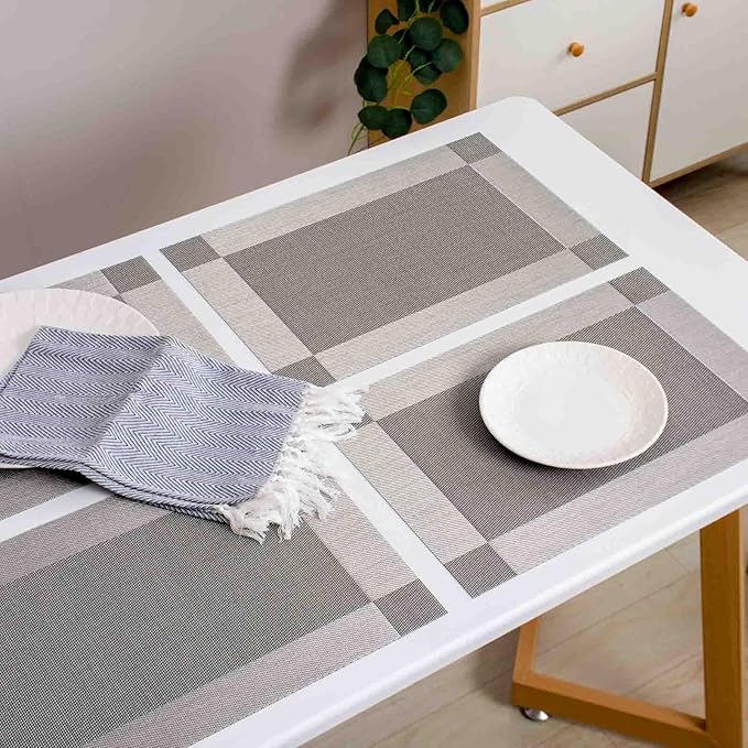 AHHFSMEI Placemats for Dining Table Set of 4 Woven Vinyl Plastic Place Mats Non-Slip Heat Insulation Stain Resistant Table Mats Washable Easy Clean Placemats (Silver Corner 4)