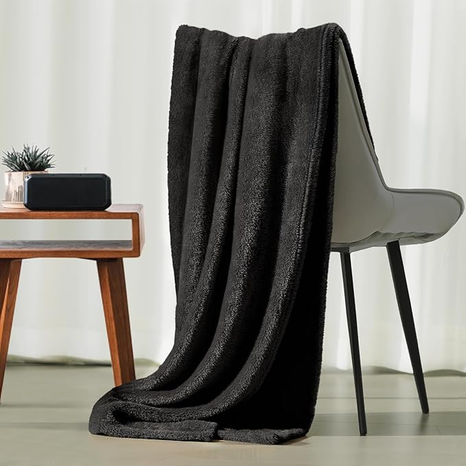 Plush Fleece Throw Blanket for Couch and Bed, Fluffy Fuzzy Cozy Lightweight Soft Blankets All Season Use (40x50 Inches,Black)