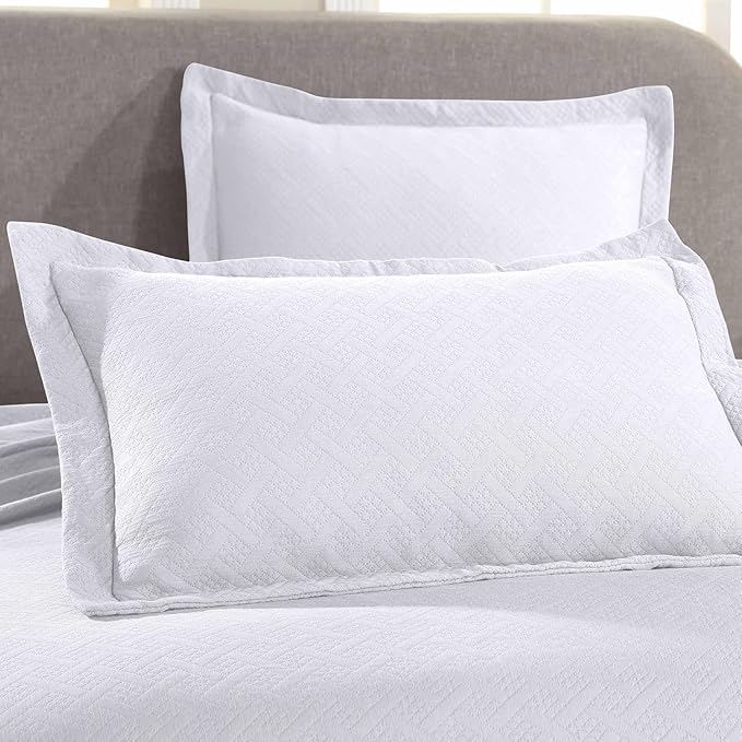 Superior 100% Cotton Basket Weave Bedspread with Shams, All-Season Premium Cotton Matelasse Jacquard Bedding, Quilted-Look Geometric Basket, Queen, White