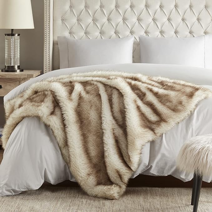 Hyde Lane Faux Fur Throw Blanket - Ultra Long Pile, Luxury Fluffy Fox Golden with Brown Tipped Blankets for Home Decor, Fuzzy Plush Animal Color Throws As a for Women, 60x80