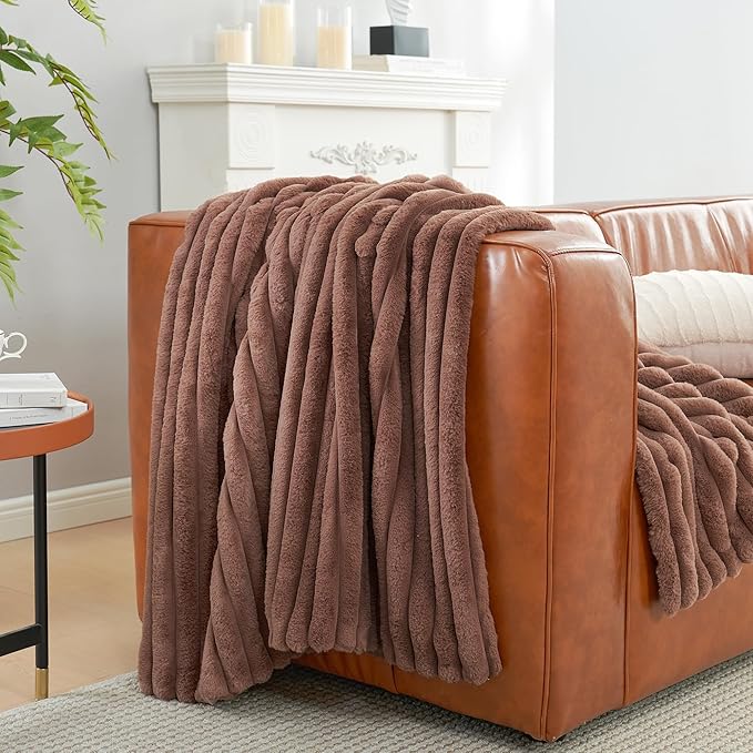 Amélie Home Faux Fur Throw Blanket for Couch, Cozy Fuzzy Fluffy Fur Luxurious Soft Striped Plush Gift Blankets for Family Sofa Chair Bedroom, 55"x70", Light Coffee