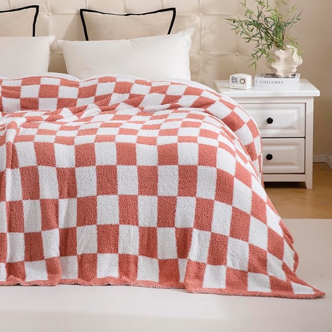 YIRUIO Throw Blanket Checkered Chessboard Fluffy Fuzzy Warmer Comfort Reversible Super Soft Cozy for Home Decor Bed Couch Sofa Living Room (Red, 60''x80'')